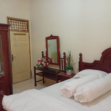 Fermana Homestay Painan Exterior photo